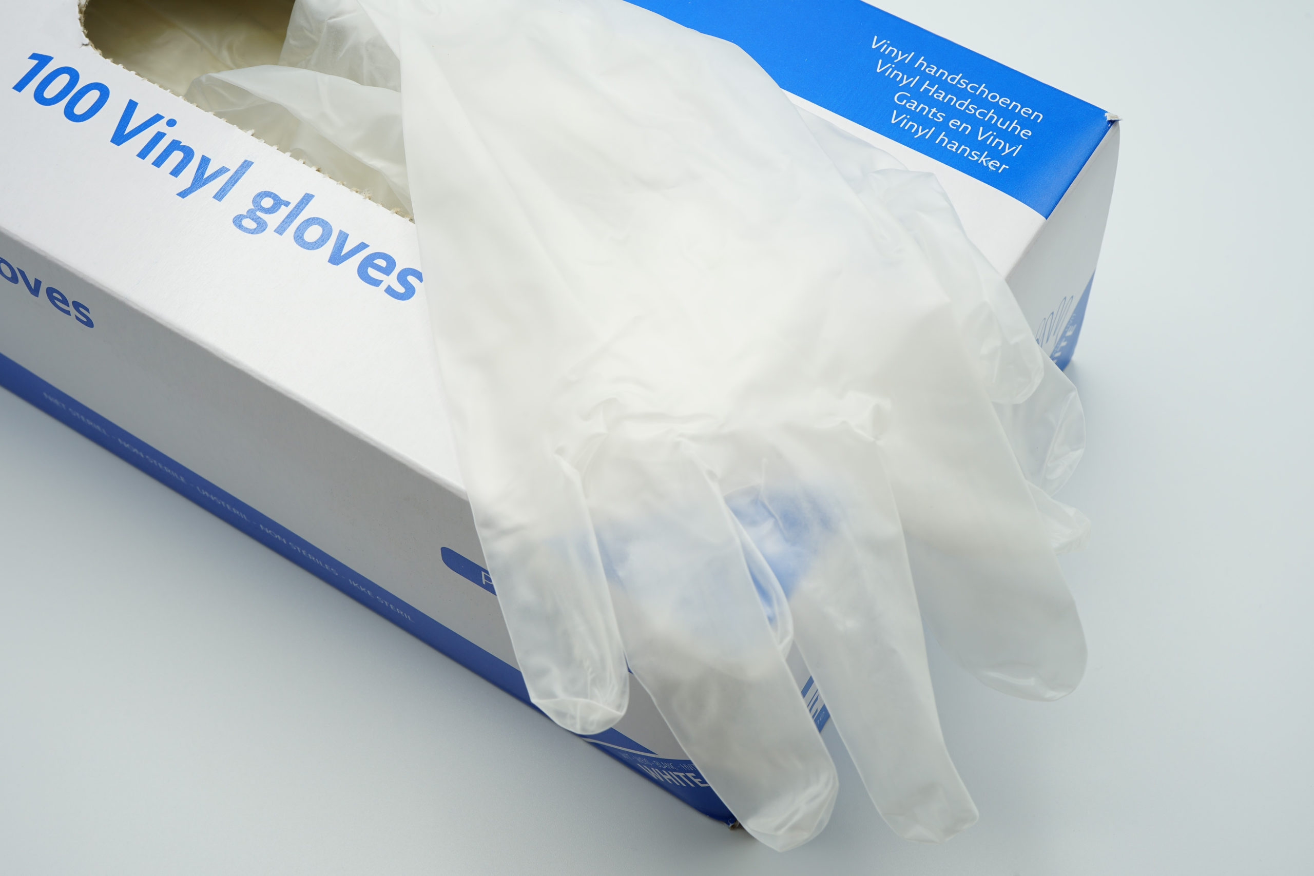 A,Box,With,Vinyl,Disposable,Gloves